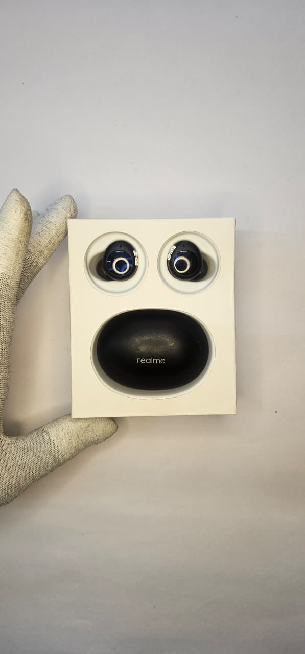 π§ Realme Buds Q2: ANC Refuse Noise. Embrace the Bass.