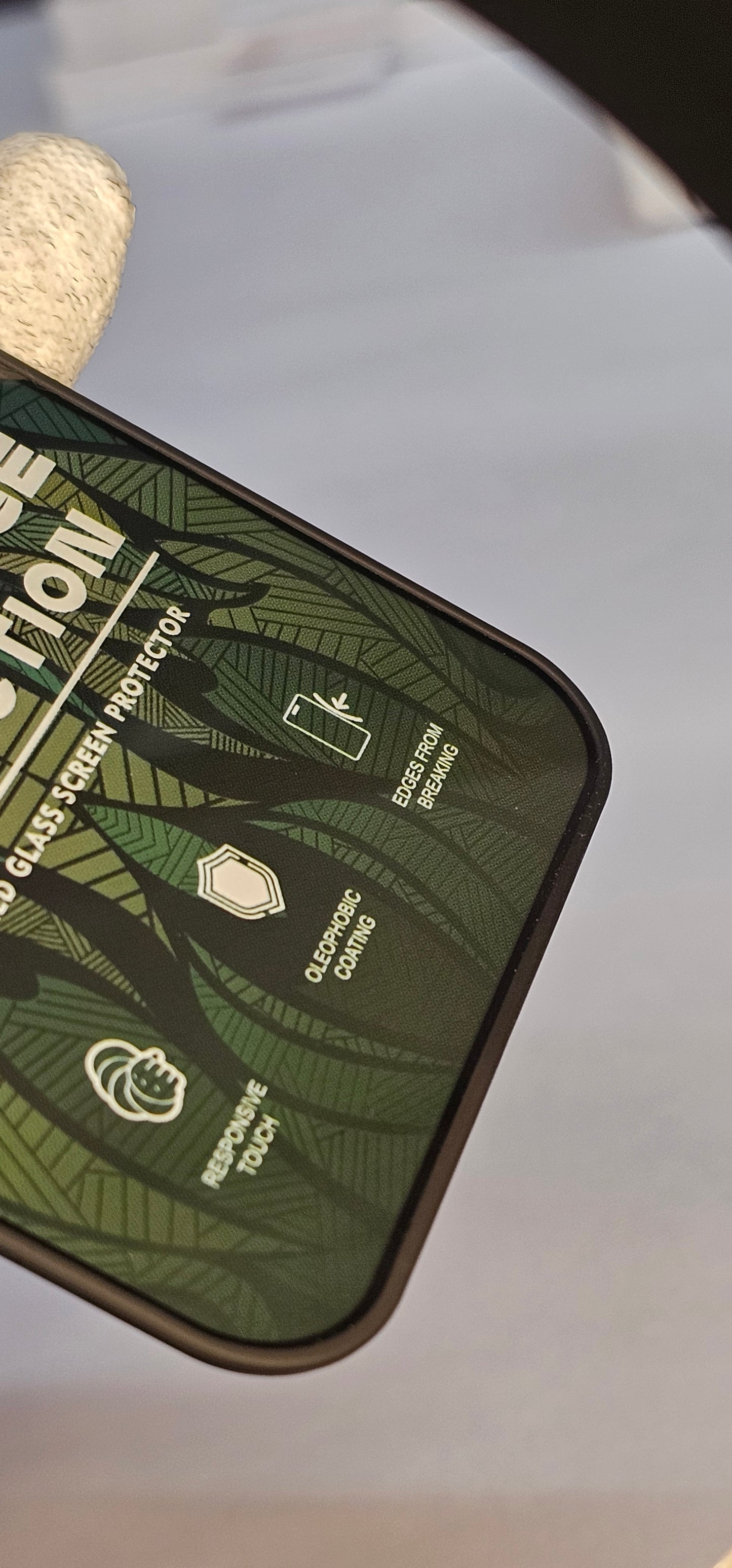 I phone 16 plus LITO Silicon Edge Protection – Tempered Glass Screen Protector