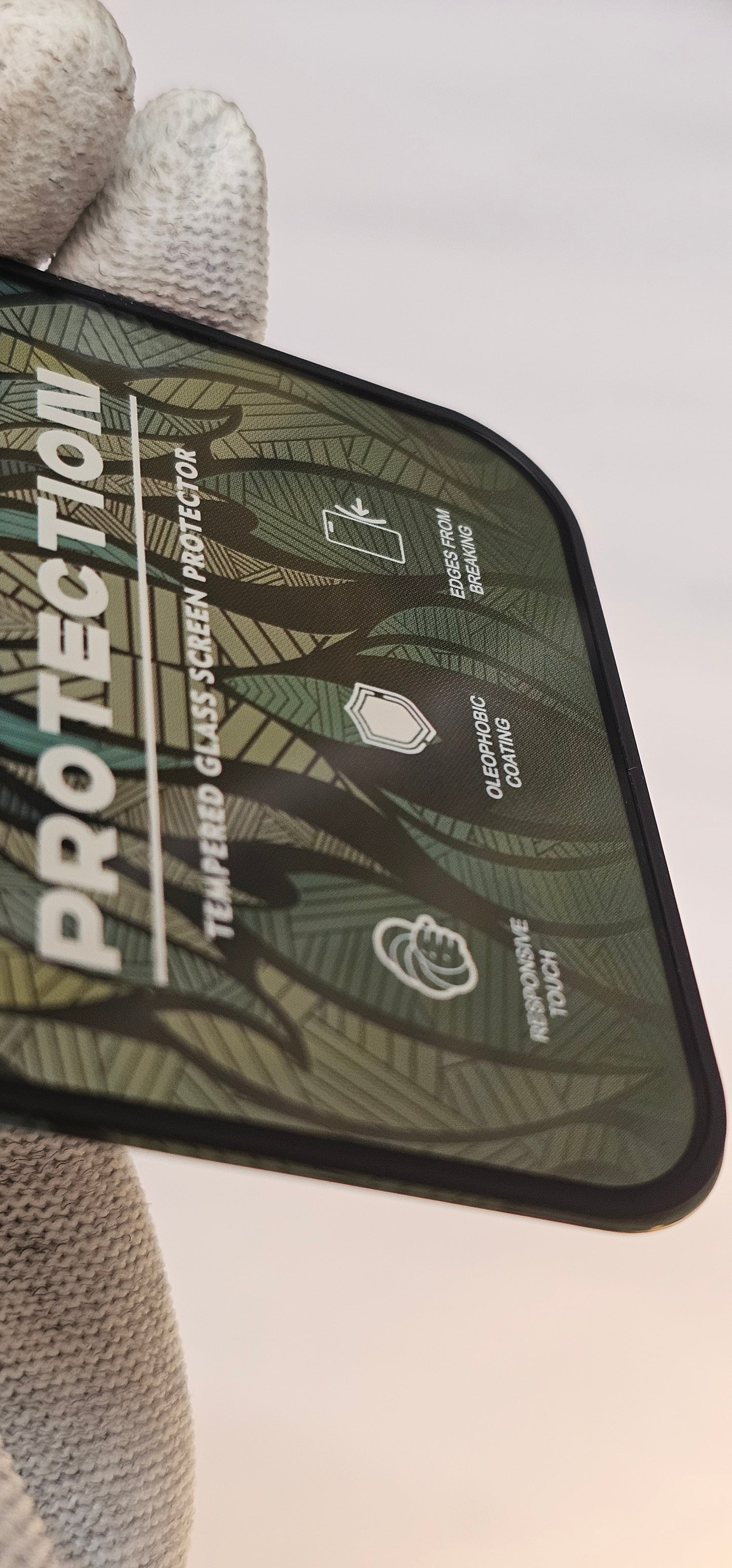 I phone 16 plus LITO Silicon Edge Protection – Tempered Glass Screen Protector