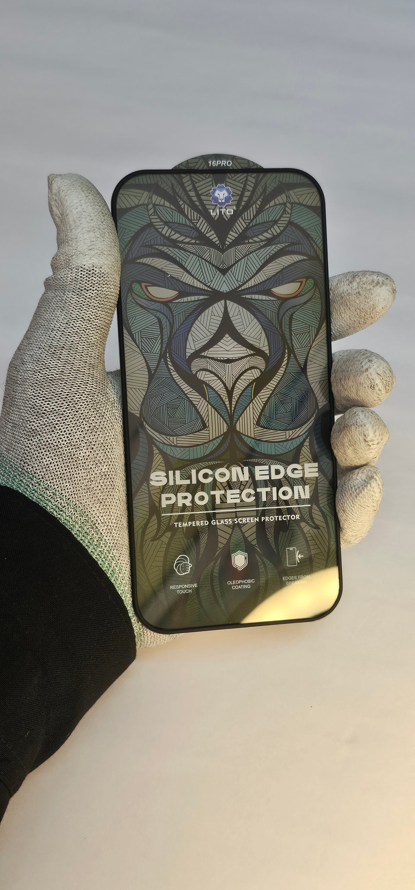 I Phone 16 Pro LITO Silicon Edge Protection – Tempered Glass Screen Protector