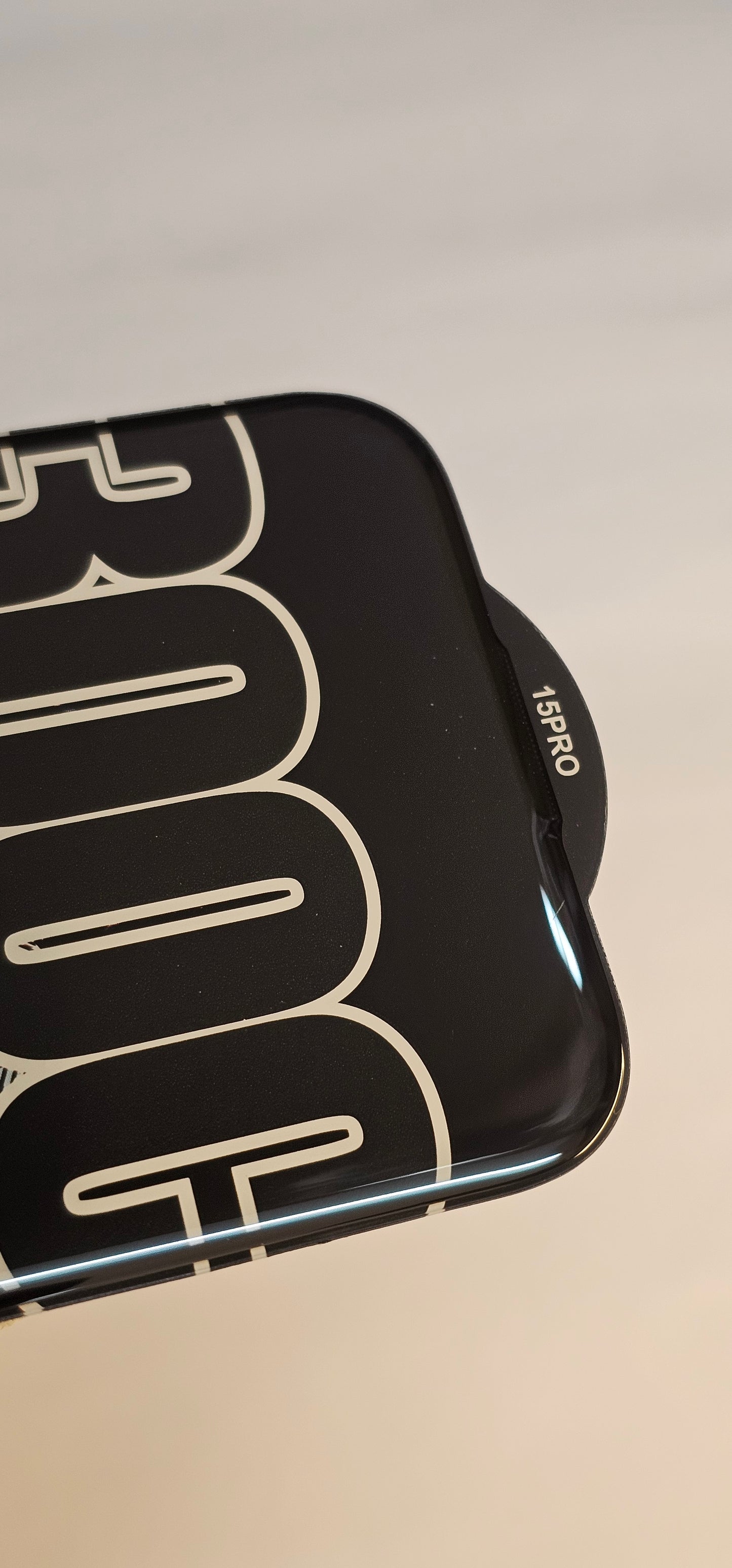 I PHONE 15 PRO LITO LITO 300C Full Glass – Premium Tempered Glass