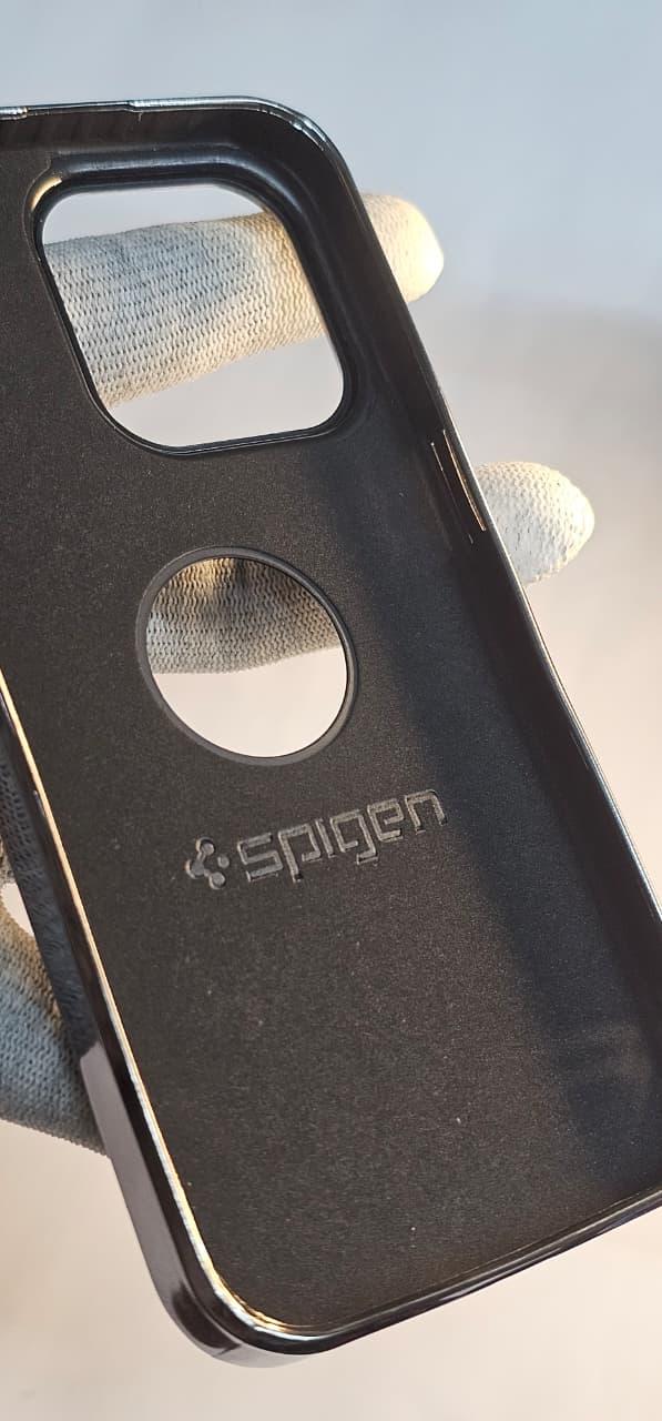 I phone 15 pro spigen  back case premium and protection