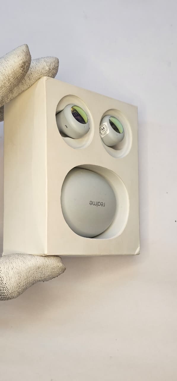 🎧 Realme Buds Q2: ANC Refuse Noise. Embrace the Bass.