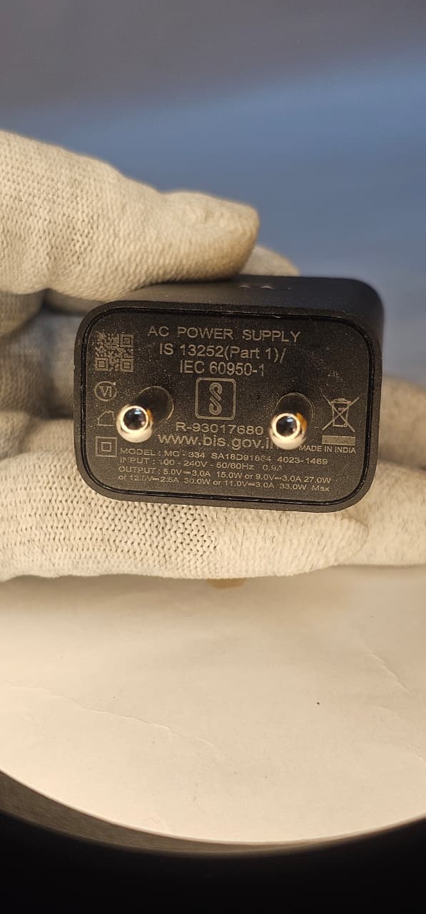 Moto 33Wt Adapter Original 6 Months Warranty