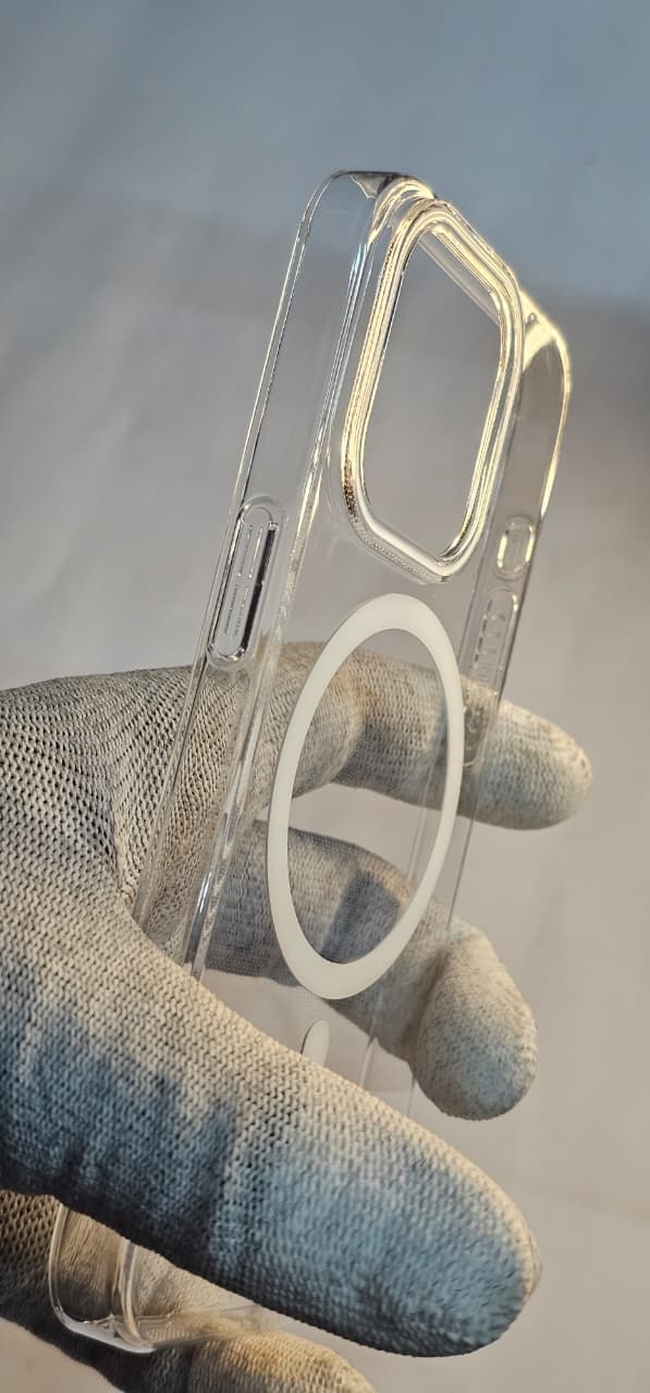 I phone 15 pro back non yellow